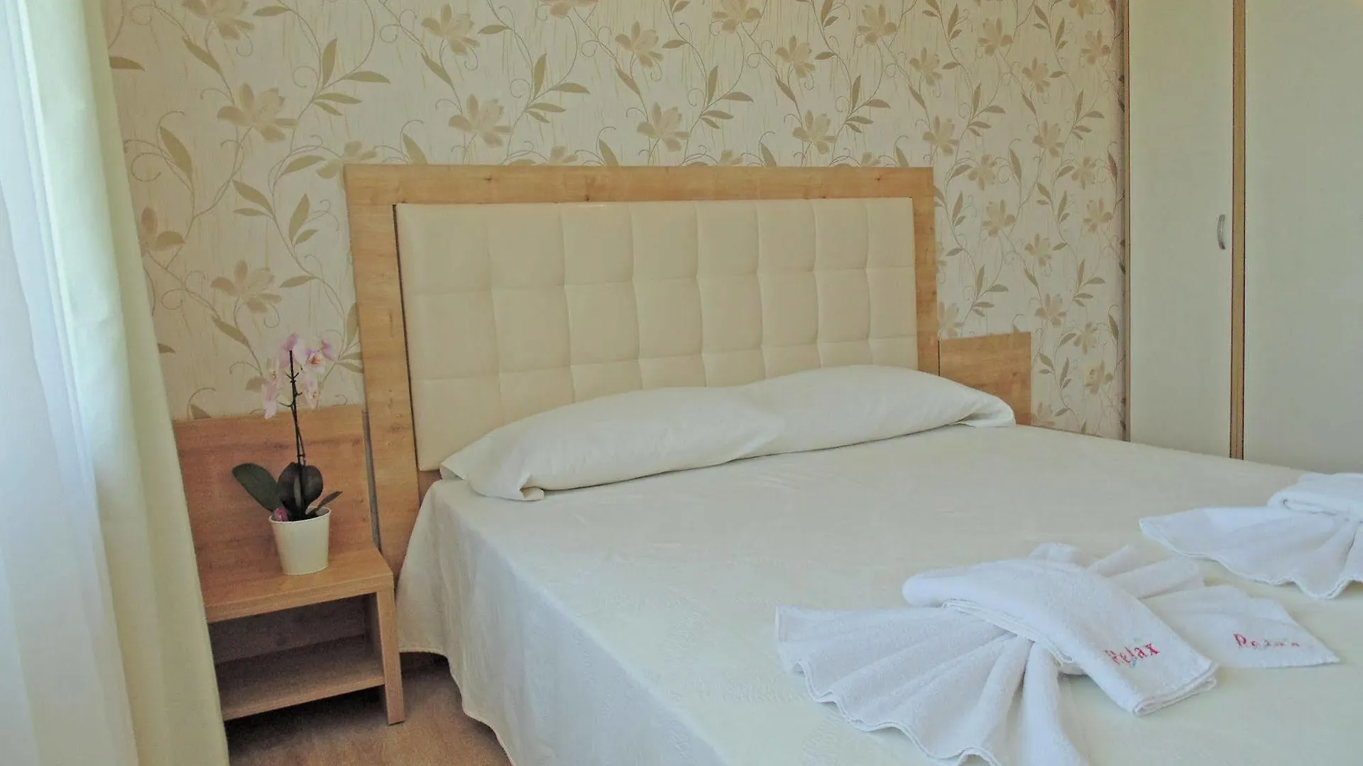 Relax Holiday Complex & Spa Sunny Beach 3*,