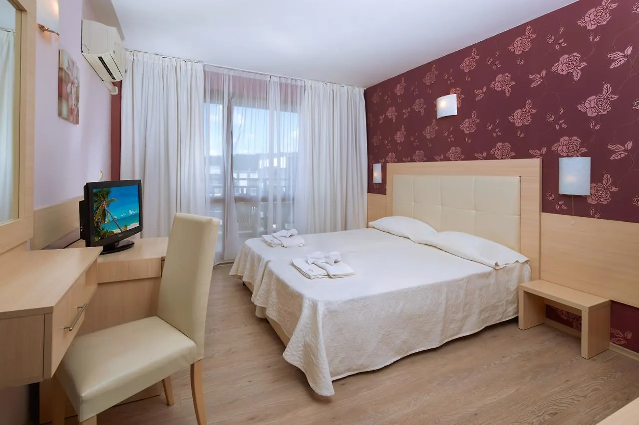 Relax Holiday Complex & Spa Napospart Szálloda
