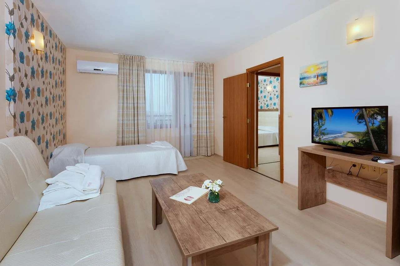 Relax Holiday Complex & Spa Napospart Szálloda